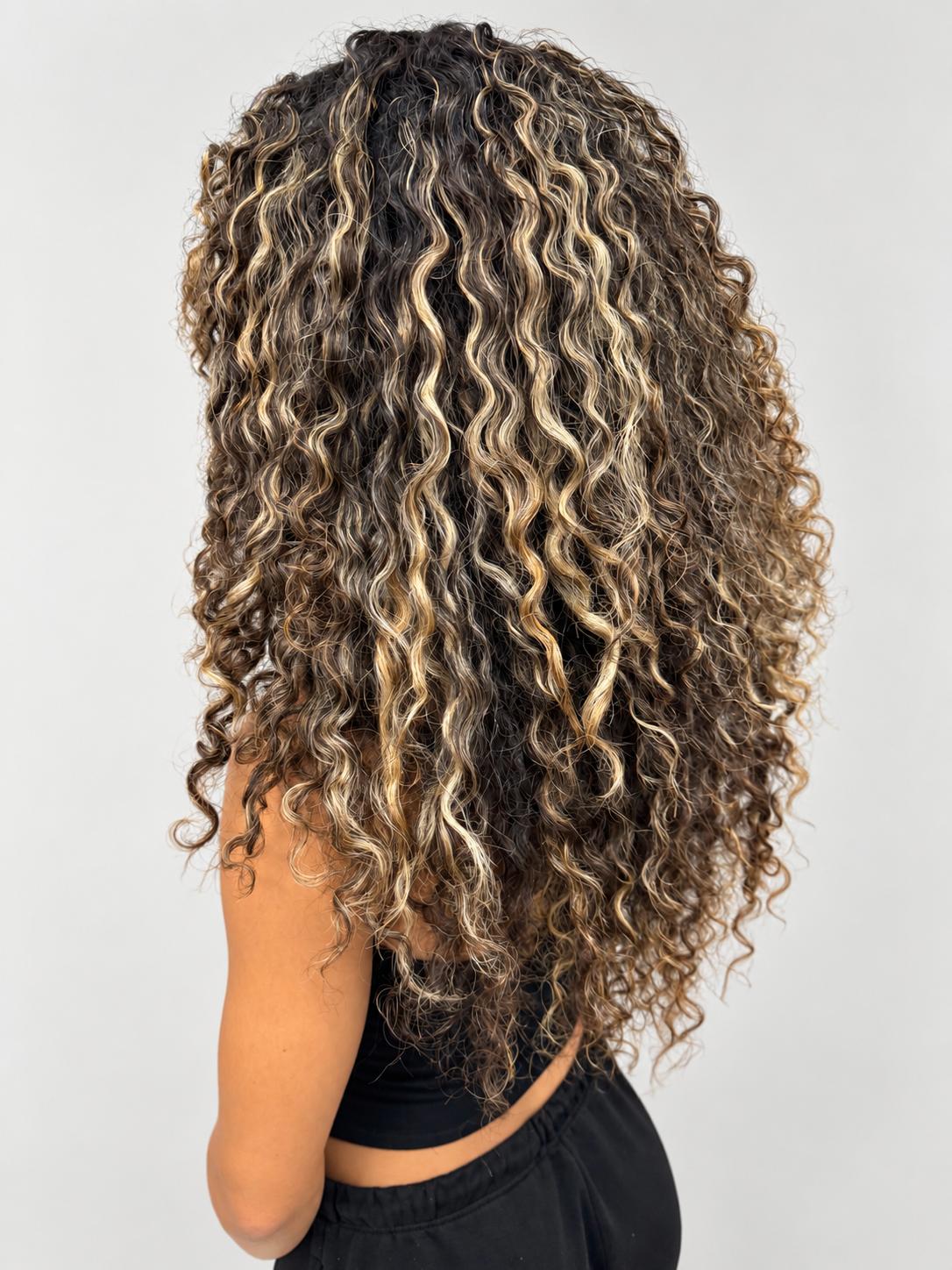 Does a Curly Hair Expert Really Make a Difference? | Teknik Salon - Teknik Salon